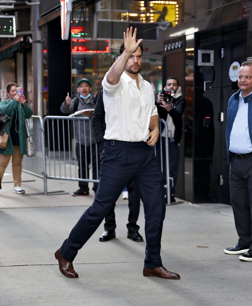 Henry Cavill a su llegada al programa Good Morning America