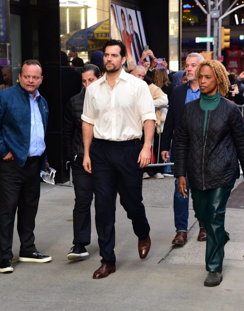 Henry Cavill a su llegada al programa Good Morning America