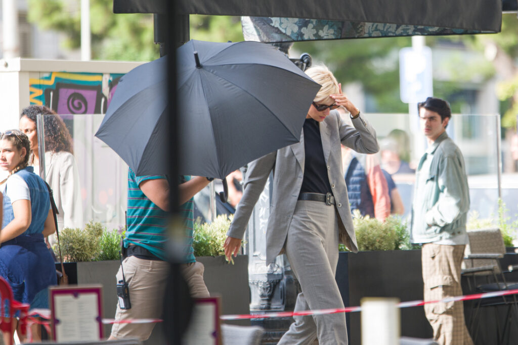 Images from the filming of the sixth season of 'The Crown' in Barcelona Elizabeth Debicki