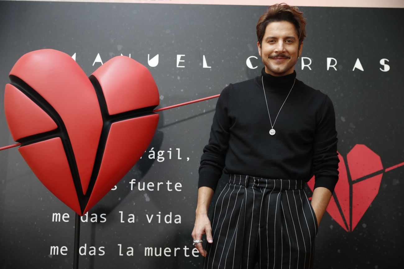 Manuel Carrasco presenta su nuevo álbum ''Corazón y flecha''