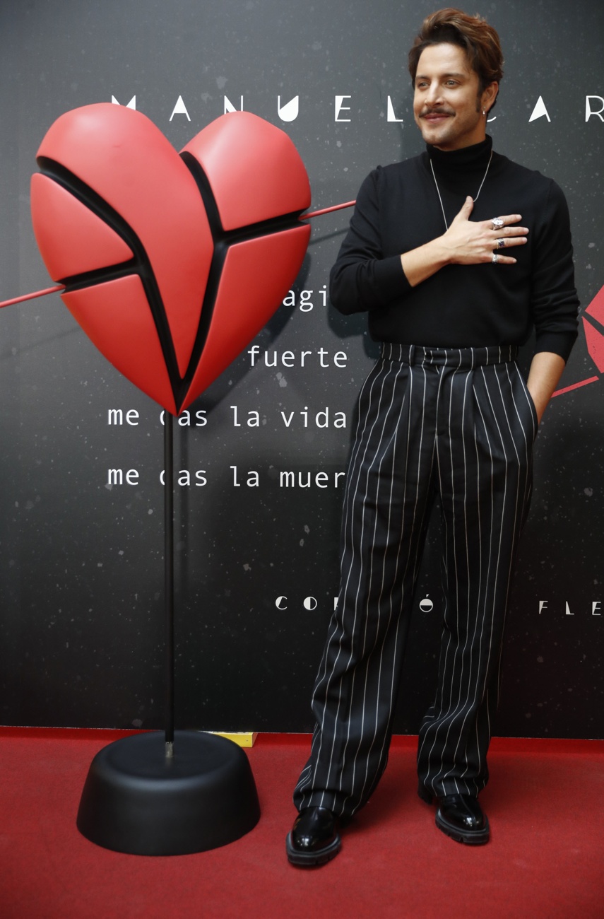 Manuel Carrasco presenta su nuevo álbum ''Corazón y flecha''