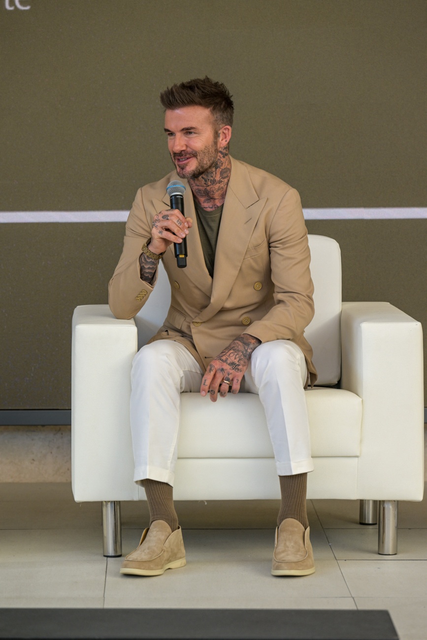 David Beckham presents ''Save Our Squad'' series en Qatar David Beckham presents ''Save Our Squad'' series en Qatar