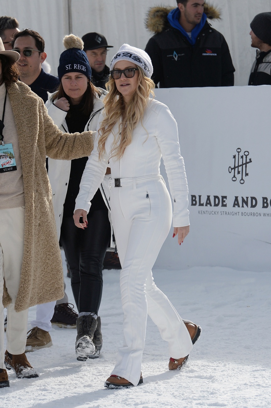 Kate Hudson participates in a photo shoot in Aspen Kate Hudson participates in a photo shoot in Aspen
