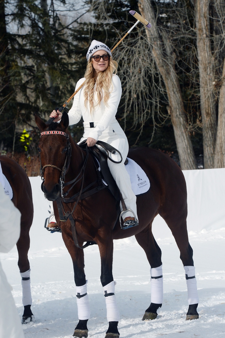 Kate Hudson participates in a photo shoot in Aspen Kate Hudson participates in a photo shoot in Aspen