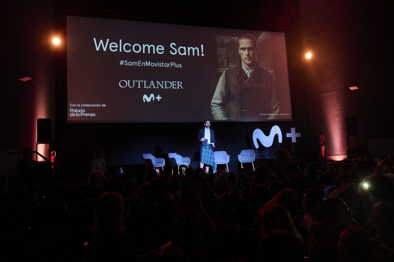 Sam Heughan at a meeting with fans in Spain