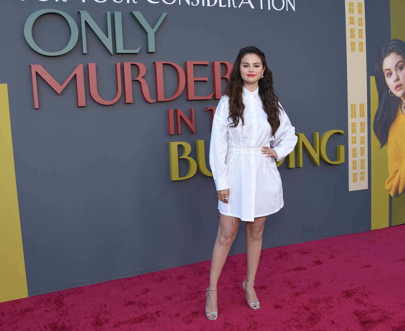 Selena Gomez chega ao conjunto da nova temporada de »Only Murders in the Building»