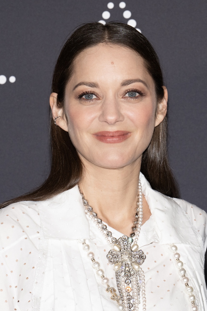 Marion Cotillard attends the dinner of Marion Cotillard attends the dinner of