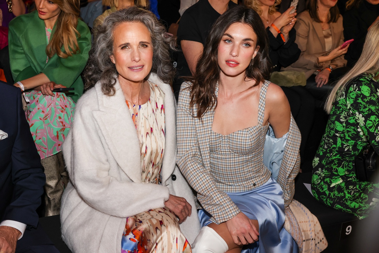 The actress and her daughter gave a lesson in fashion