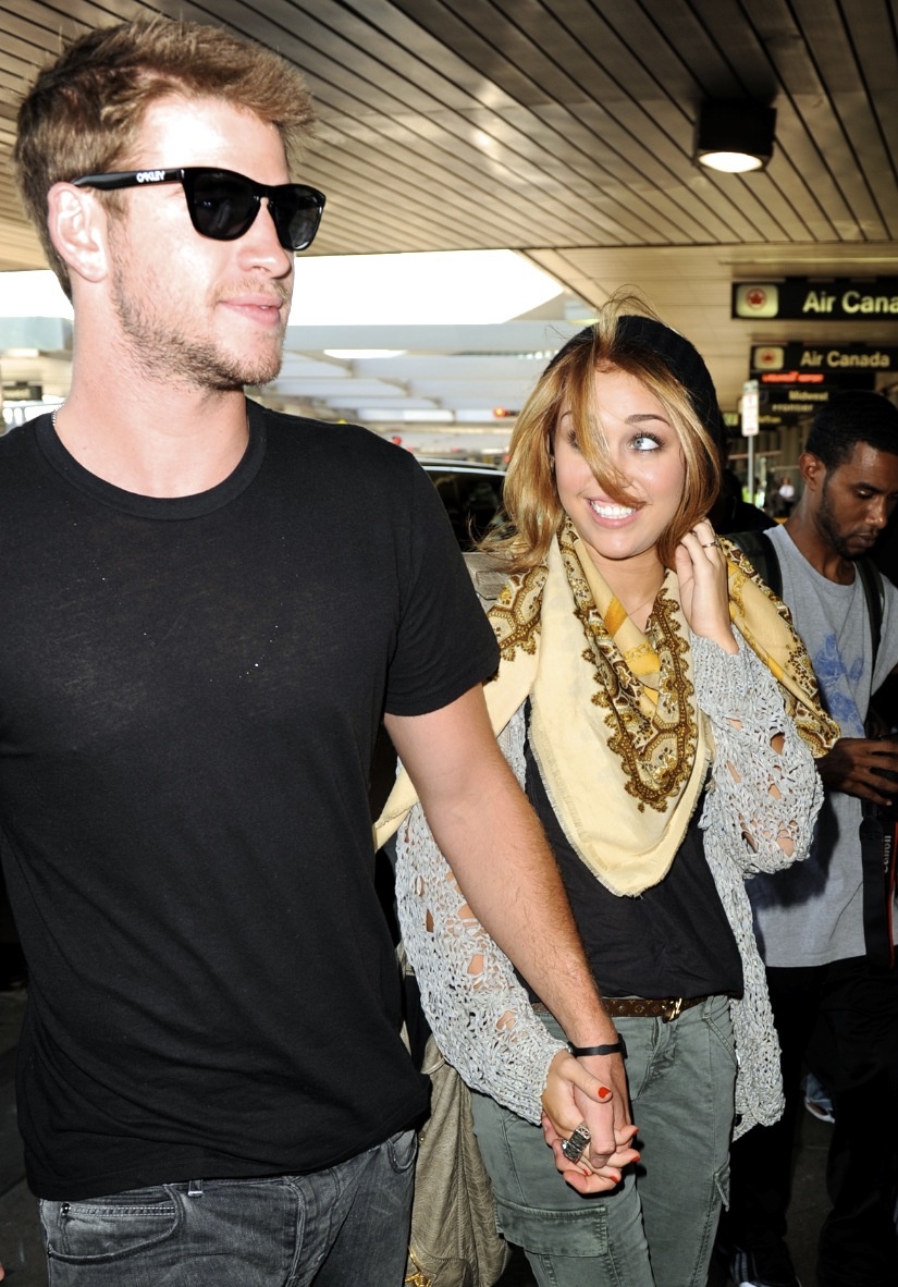 Miley cyrus and Liam Hemsworth in new york city