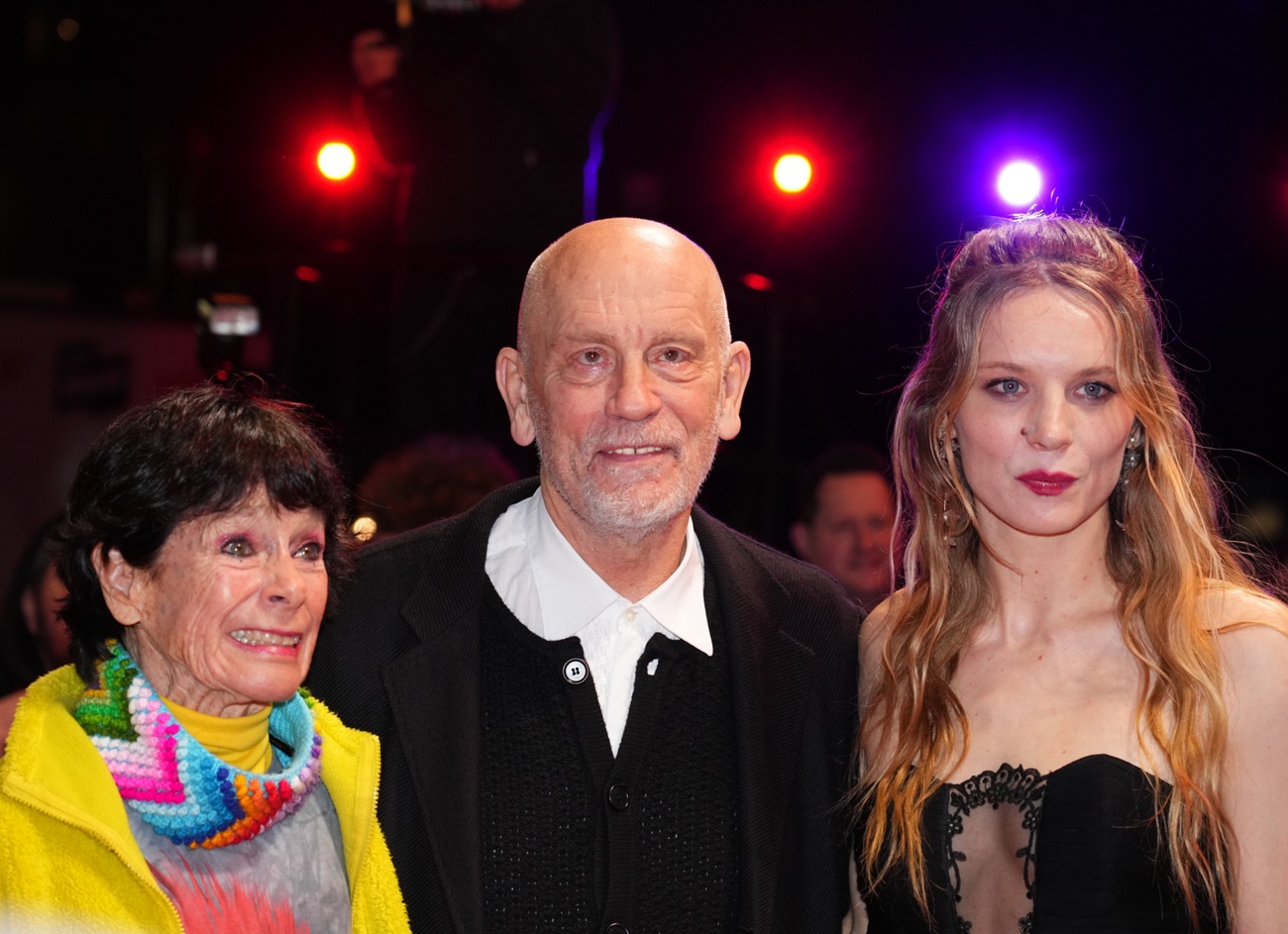 Geraldine Chaplin, John Malkovich und Lilith Stangenberg bei der Premiere von 