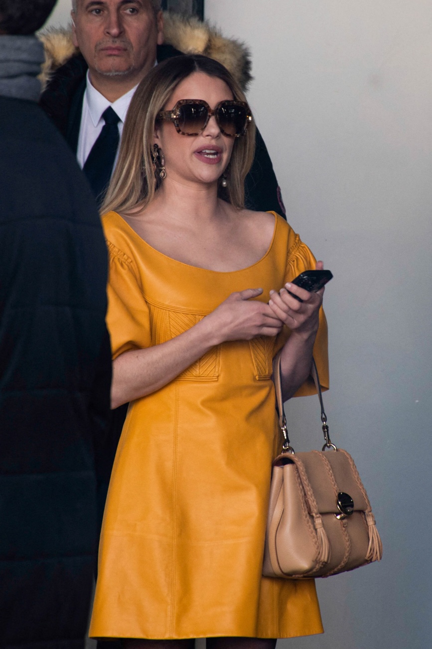 El vestido se convirtió en el indudable protagonista del look El vestido se convirtió en el indudable protagonista del look