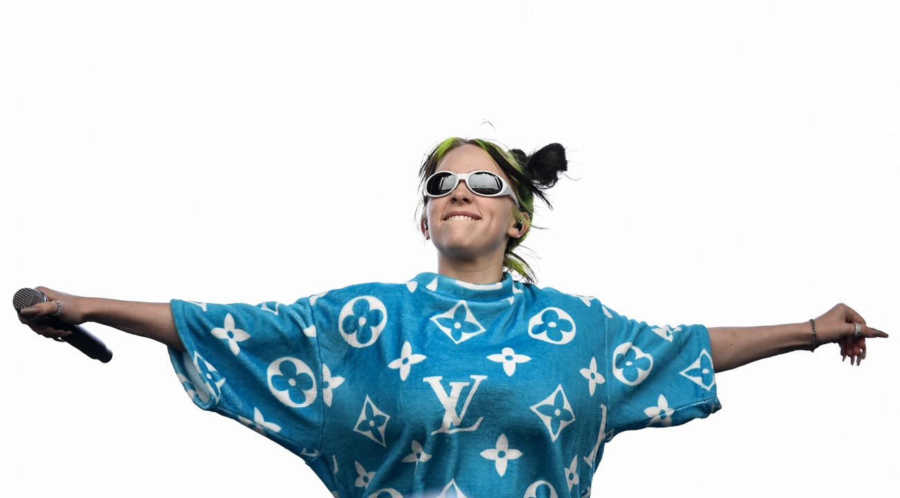 Billie Eilish didn't want to leave without giving her fans an iconic moment. Billie Eilish didn't want to leave without giving her fans an iconic moment.