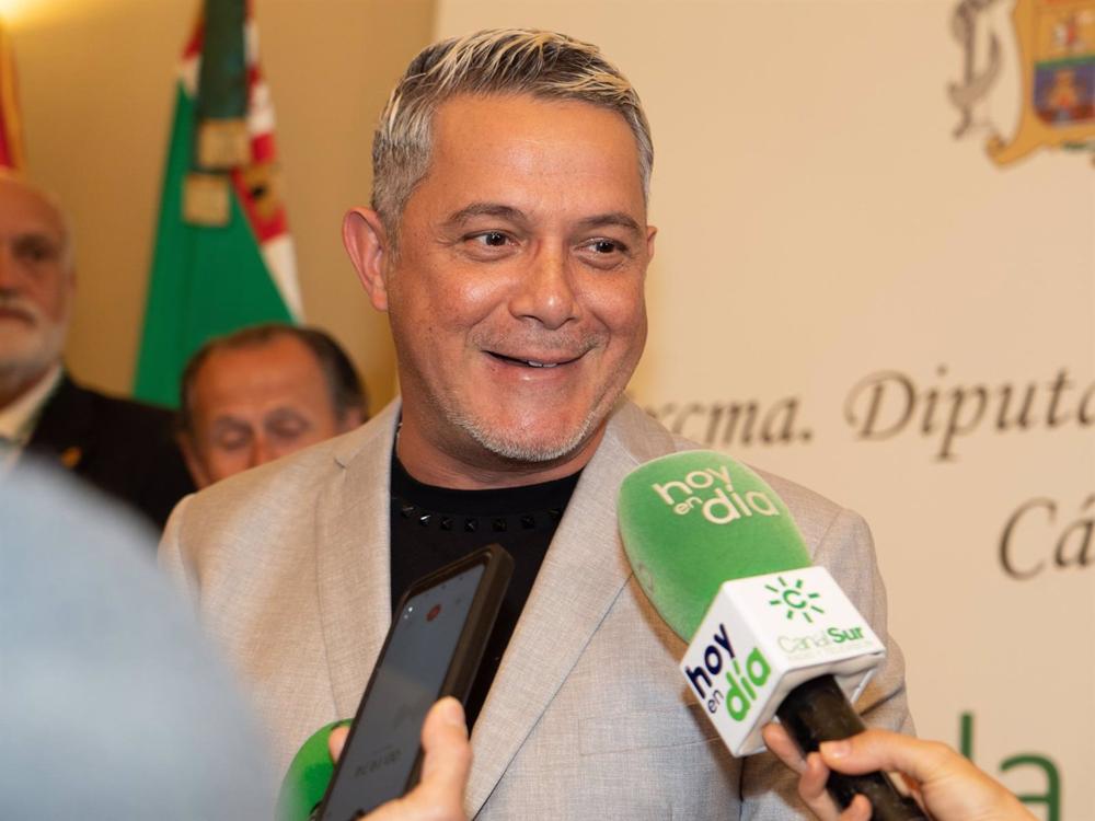 Alejandro Sanz, distinguidos como Hijos Predilectos de Cádiz Alejandro