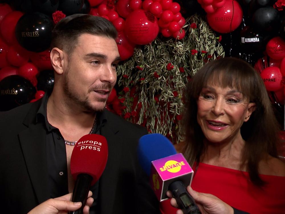 Jacobo Ostos y Mari Ángeles Grajal en los premios Fearless Jacobo