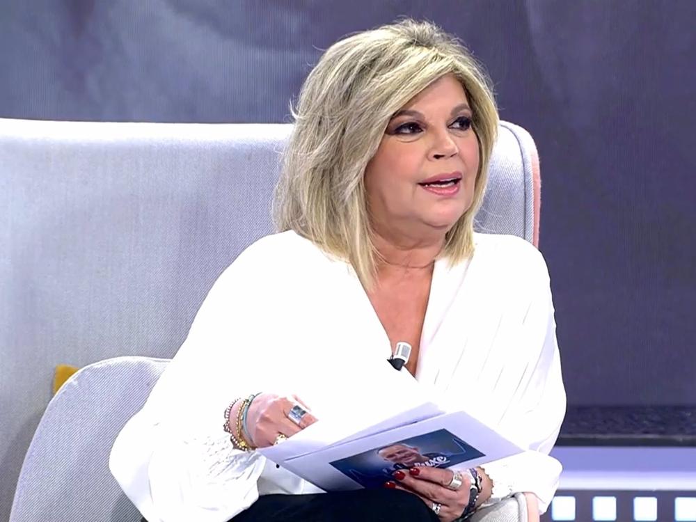 TERELU CAMPOS EN EL PLATÓ DE 'VIERNES DELUXE' TERELU