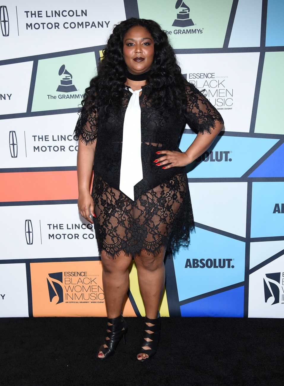 Un groupe de filles se battra pour rejoindre l'équipe de Lizzo. Un groupe de filles se battra pour rejoindre l'équipe de Lizzo.