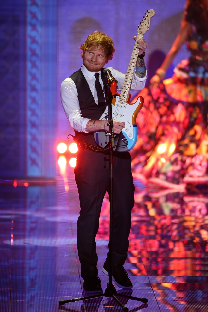 Esta não é a primeira vez que é acusado de plágio. Esta não é a primeira vez que é acusado de plágio.