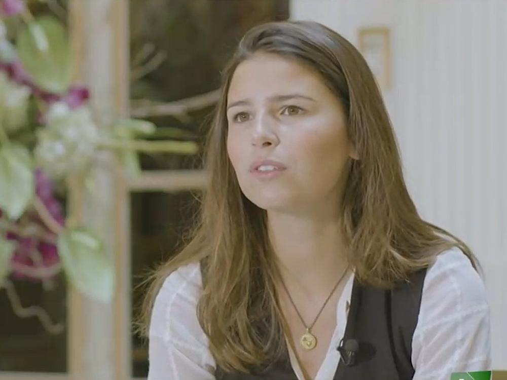 TANA RIVERA SE CUELA EN 'GENTE MARAVILLOSA' PARA SORPRENDER A SU PADRE TANA