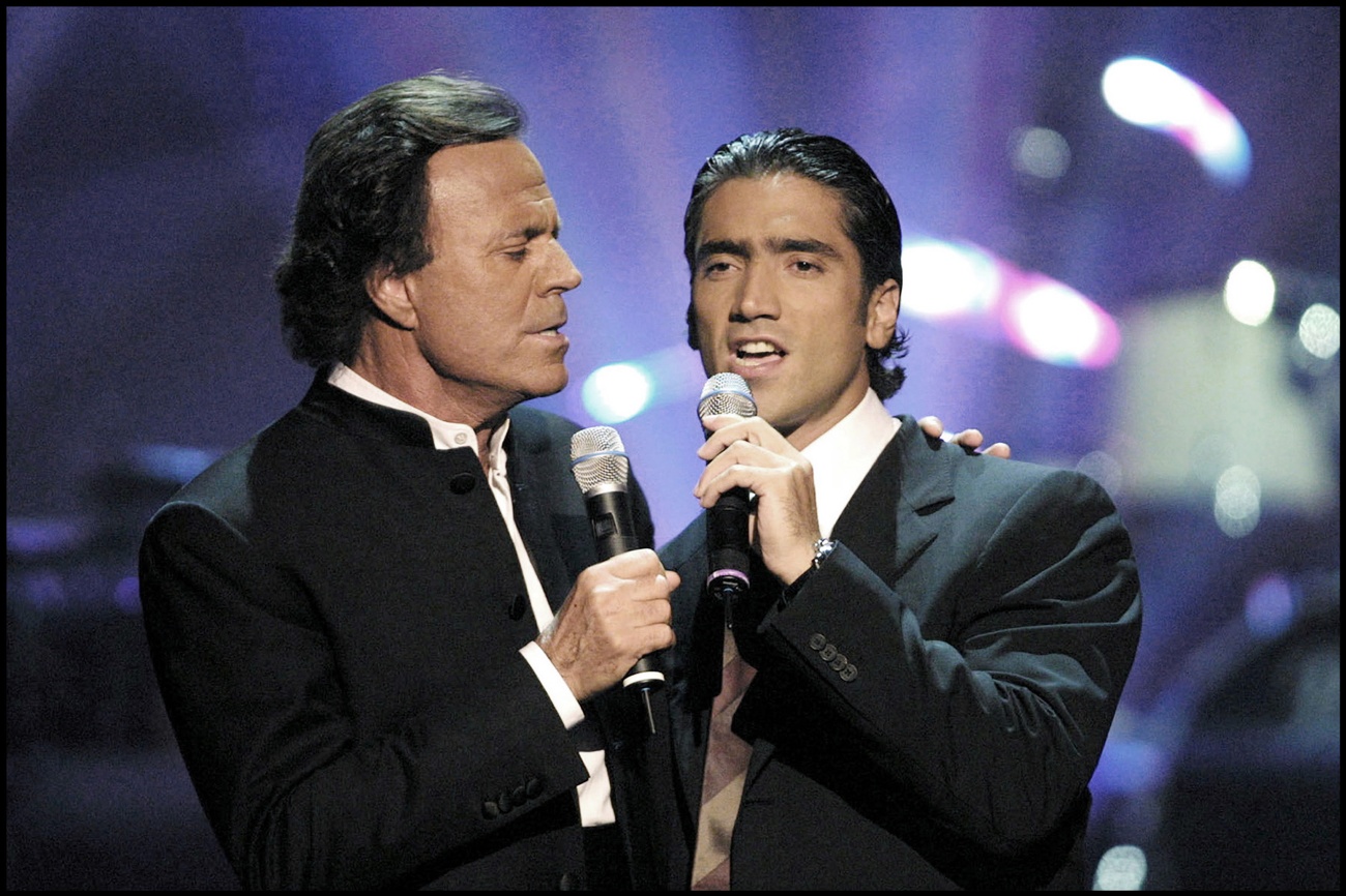 Julio Iglesias strongly denies worrying reports about his health condition