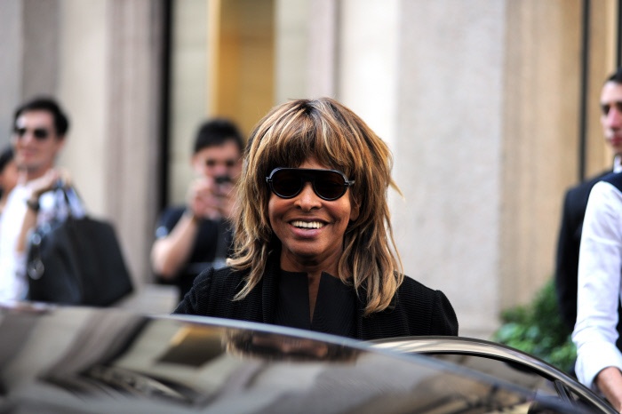 She began her musical career with her husband She began her musical career with her husband