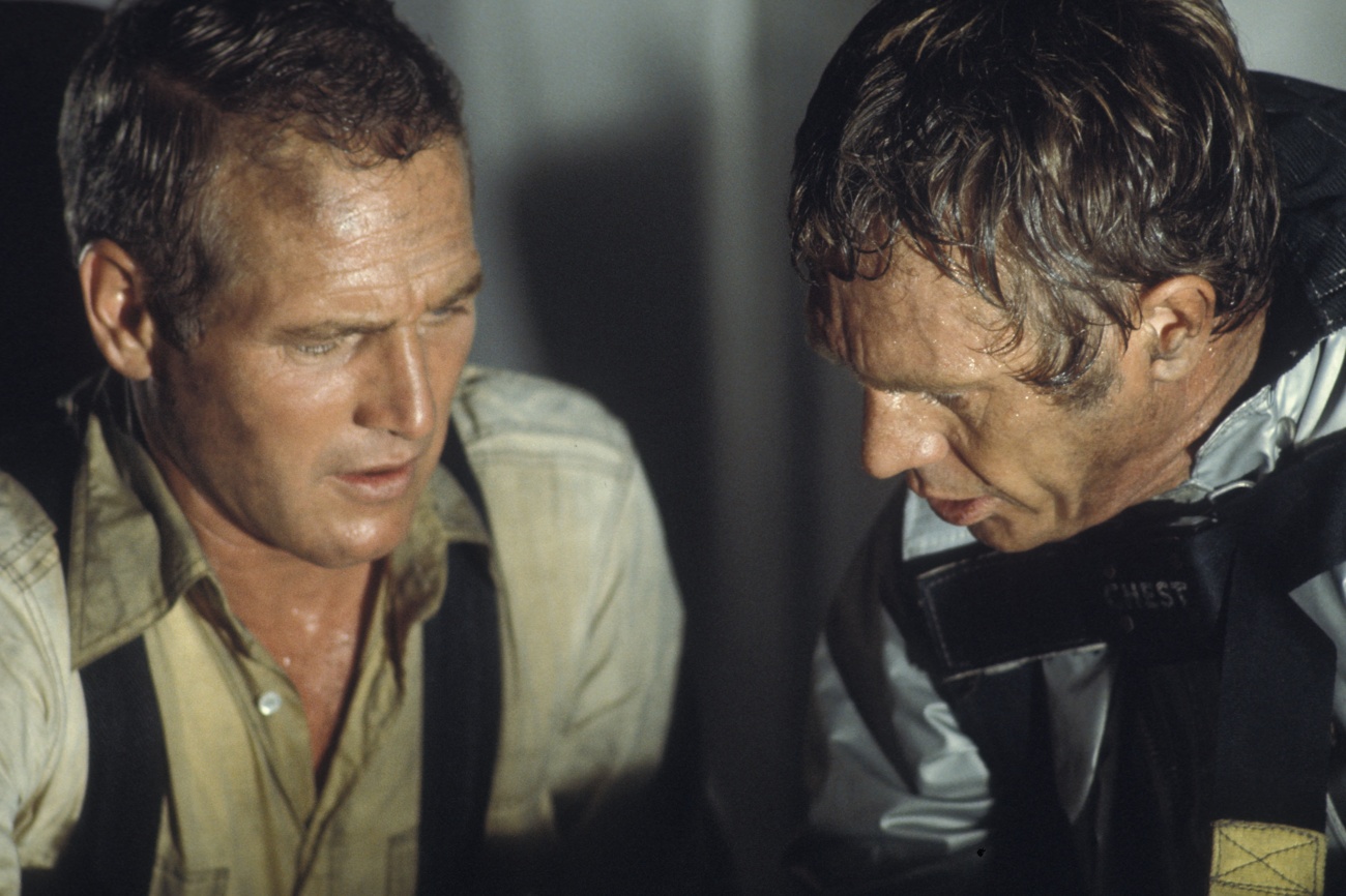 The colossus in flames The colossus in flames