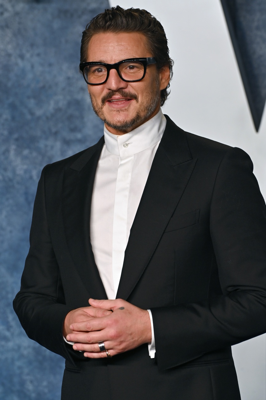 L'acteur prend la chose avec humour L'acteur prend la chose avec humour