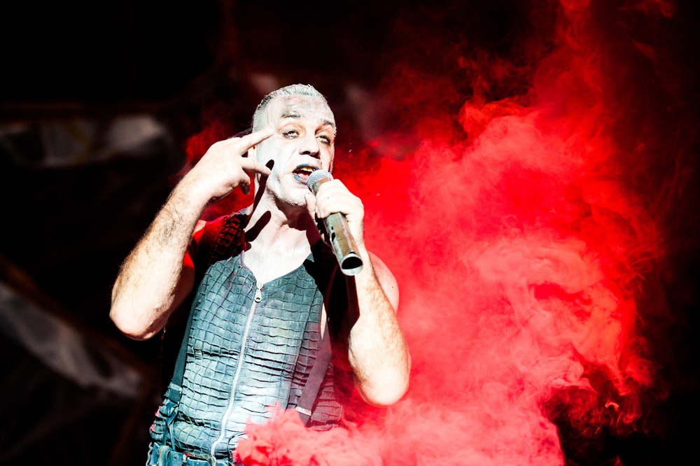 Viele deutsche Rammstein-Fans verkaufen nach dem angeblichen Missbrauchsskandal um Sänger Till Lindemann Tickets weiter