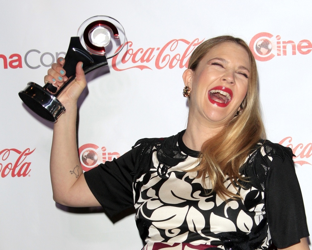 ‘I never said I wanted my mother to be dead,’ Drew Barrymore clarifies