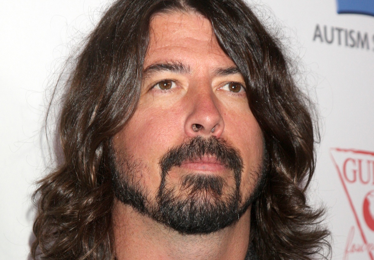 Dave Grohl grateful to fans at first Foo Fighters shows without Taylor Hawkins