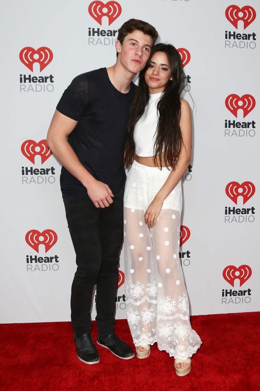 Ambos cantantes han visto a otras personas durante su ruptura Ambos cantantes han visto a otras personas durante su ruptura