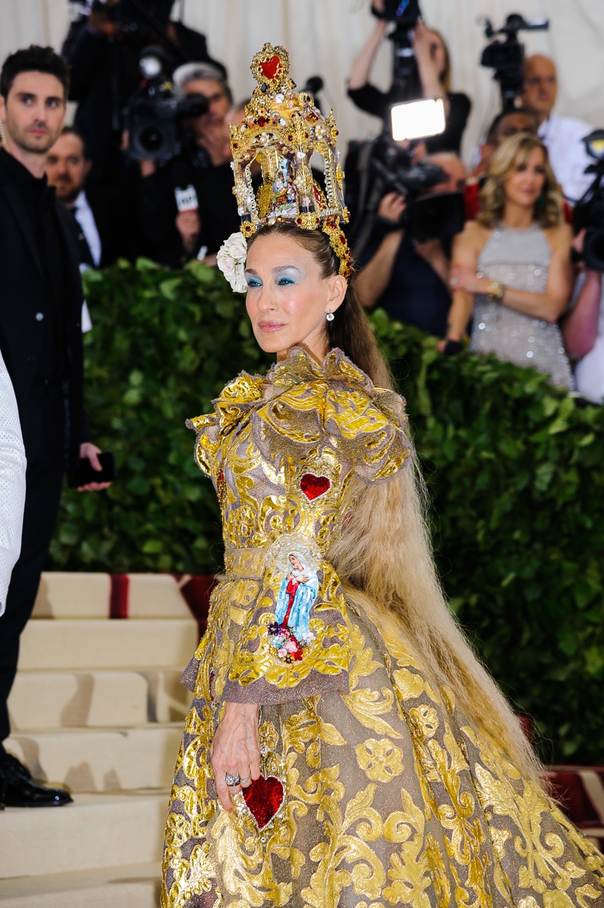 Para la actriz llevar la manicura hecha no es útil Para la actriz llevar la manicura hecha no es útil