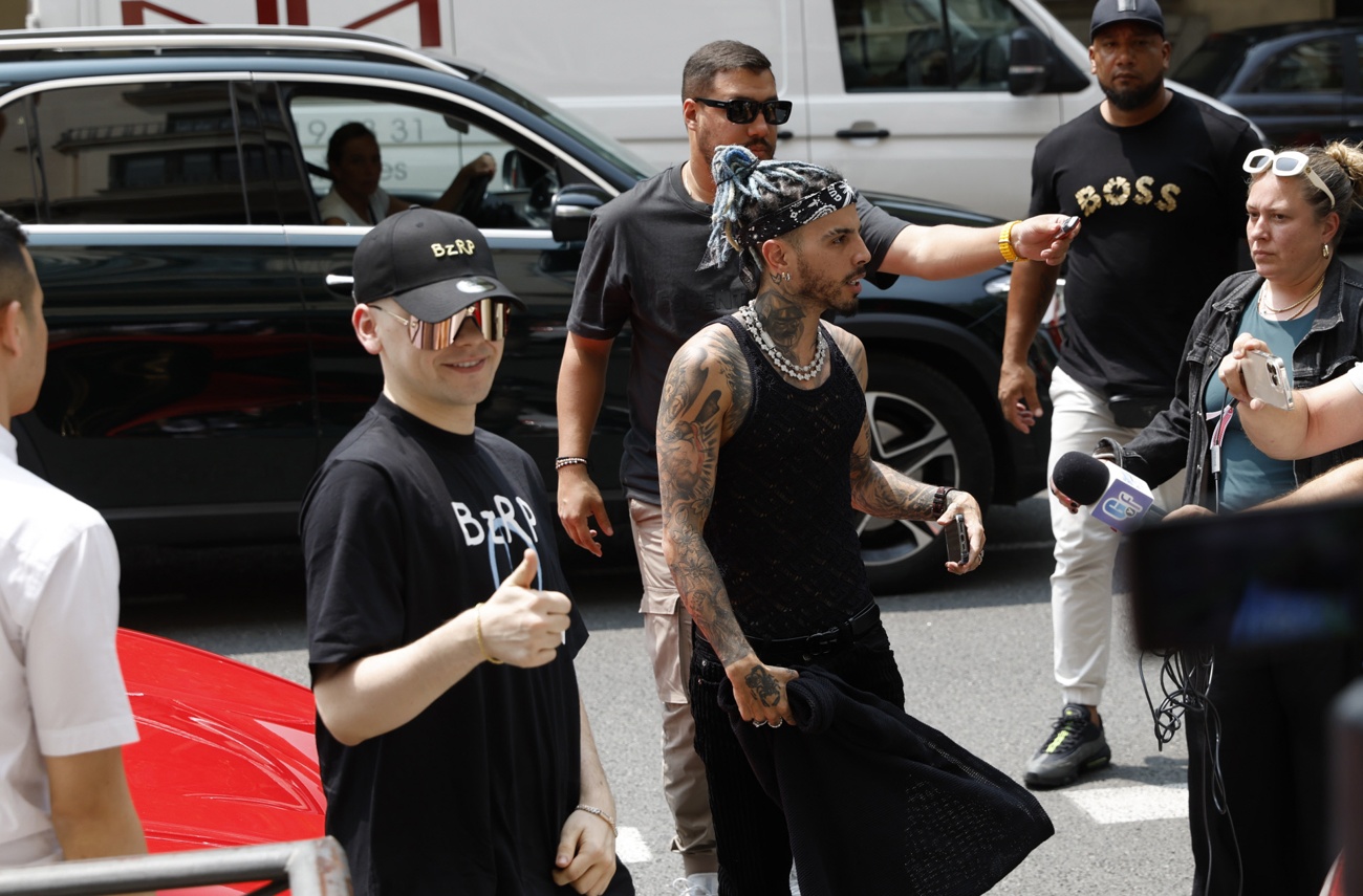 Bizarrap también ha atendido a sus fans Bizarrap también ha atendido a sus fans