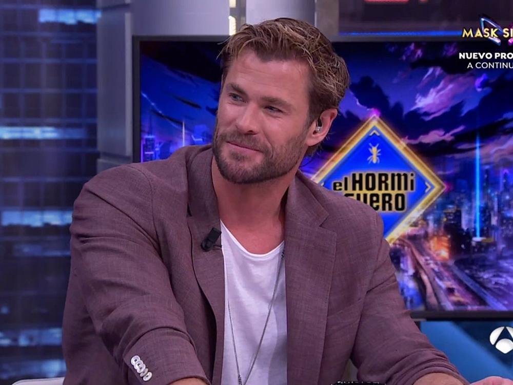 Chris Hemsworth muestra en 'El Hormiguero' su lado más paternal Chris