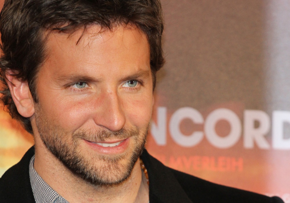 Bradley Cooper está “molesto” tras conocer la relación de Irina Shayk y Tom Brady Bradley Cooper está “molesto” tras conocer la relación de Irina Shayk y Tom Brady