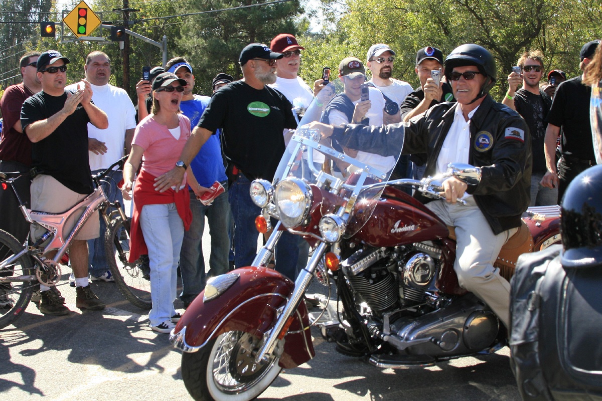 Halagos a James Cameron Halagos a James Cameron