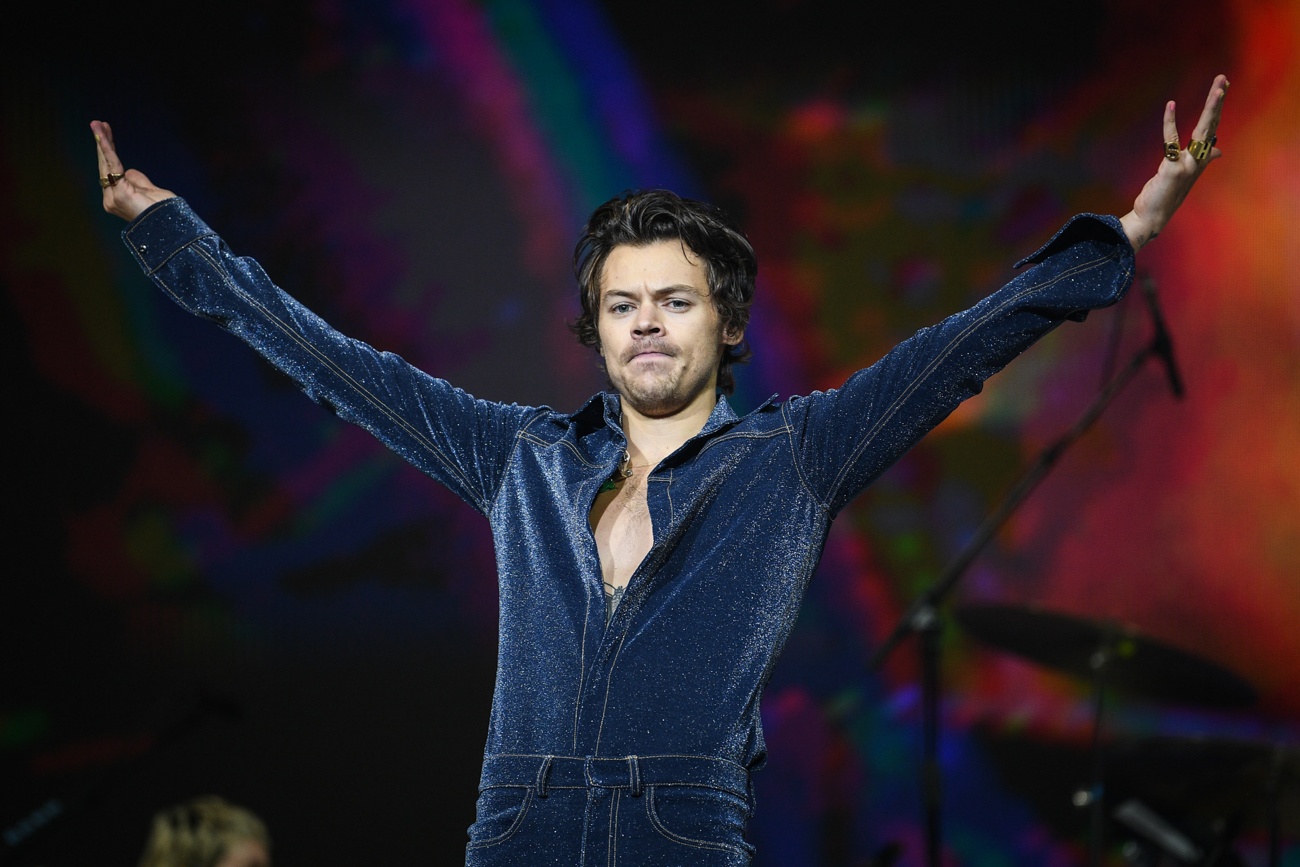 Se desconoce cuál fue el objeto que le lanzaron al cantante Se desconoce cuál fue el objeto que le lanzaron al cantante