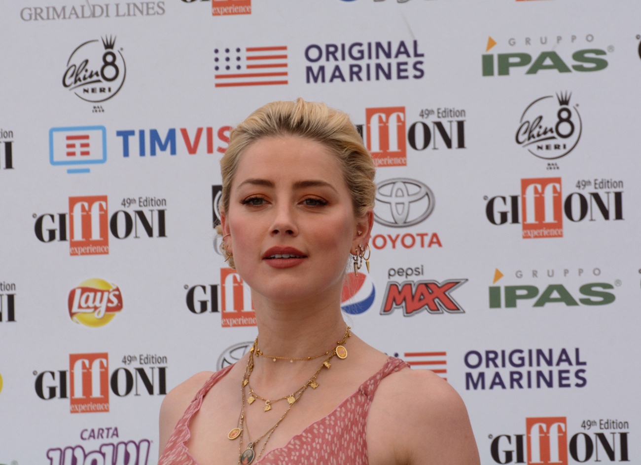 No quiere tener relación con Johnny No quiere tener relación con Johnny