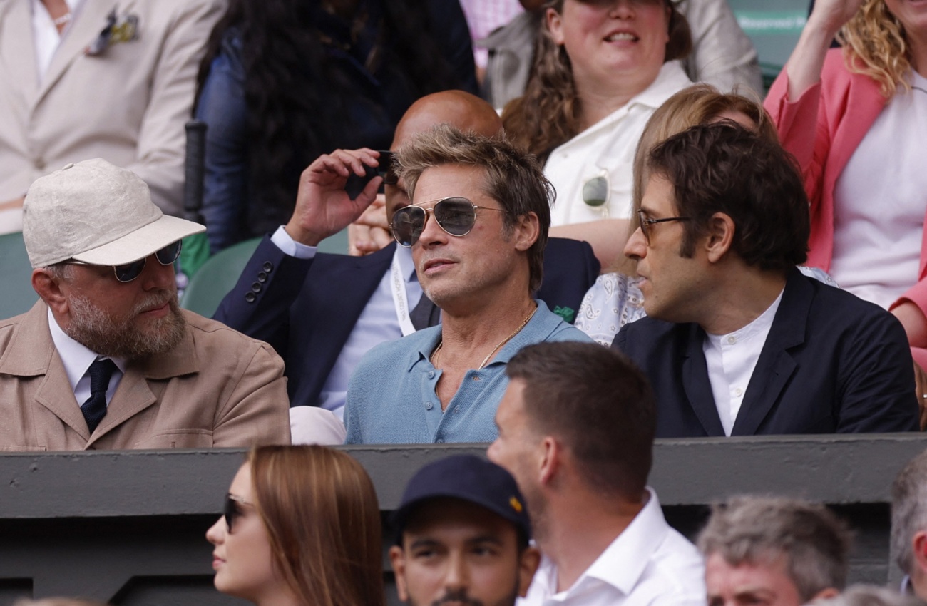 Pitt fue uno de los asistentes que más llamaron la atención del evento Pitt fue uno de los asistentes que más llamaron la atención del evento