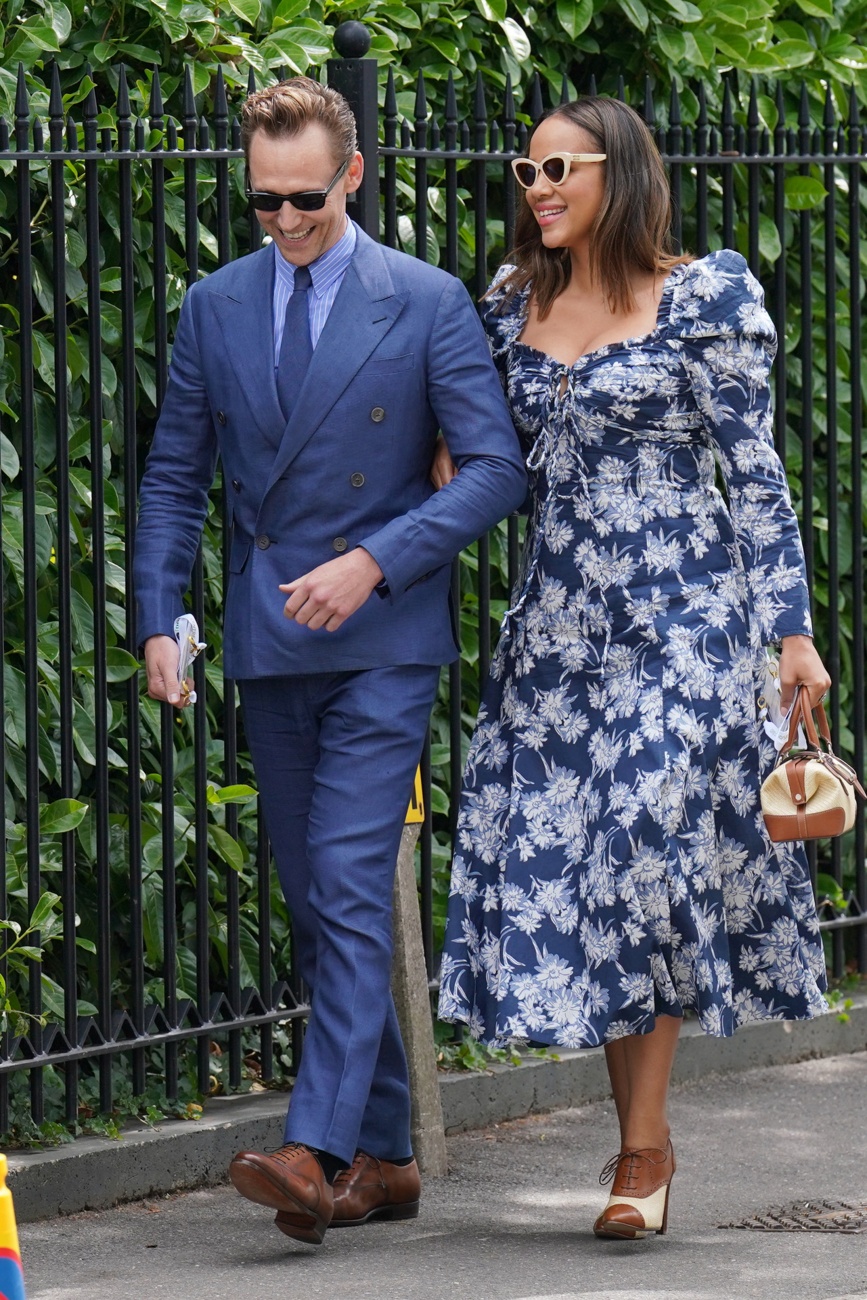 Tom Hiddleston y Zawe Ashton se dejaron ver con la mejor de sus sonrisas Tom Hiddleston y Zawe Ashton se dejaron ver con la mejor de sus sonrisas