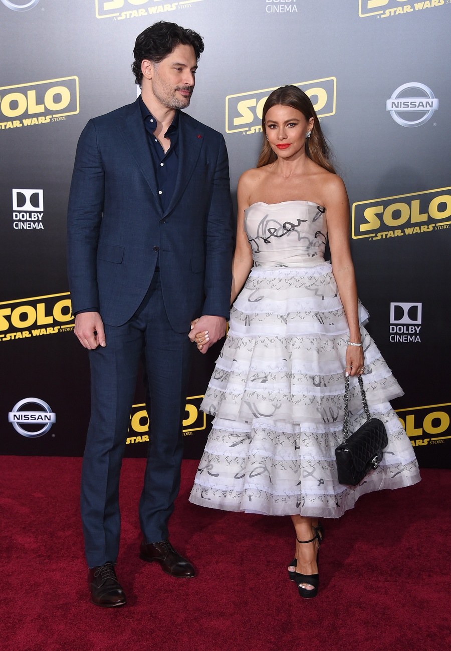 Joe y Sofía se han estado dedicando tiempo a sí mismos Joe y Sofía se han estado dedicando tiempo a sí mismos