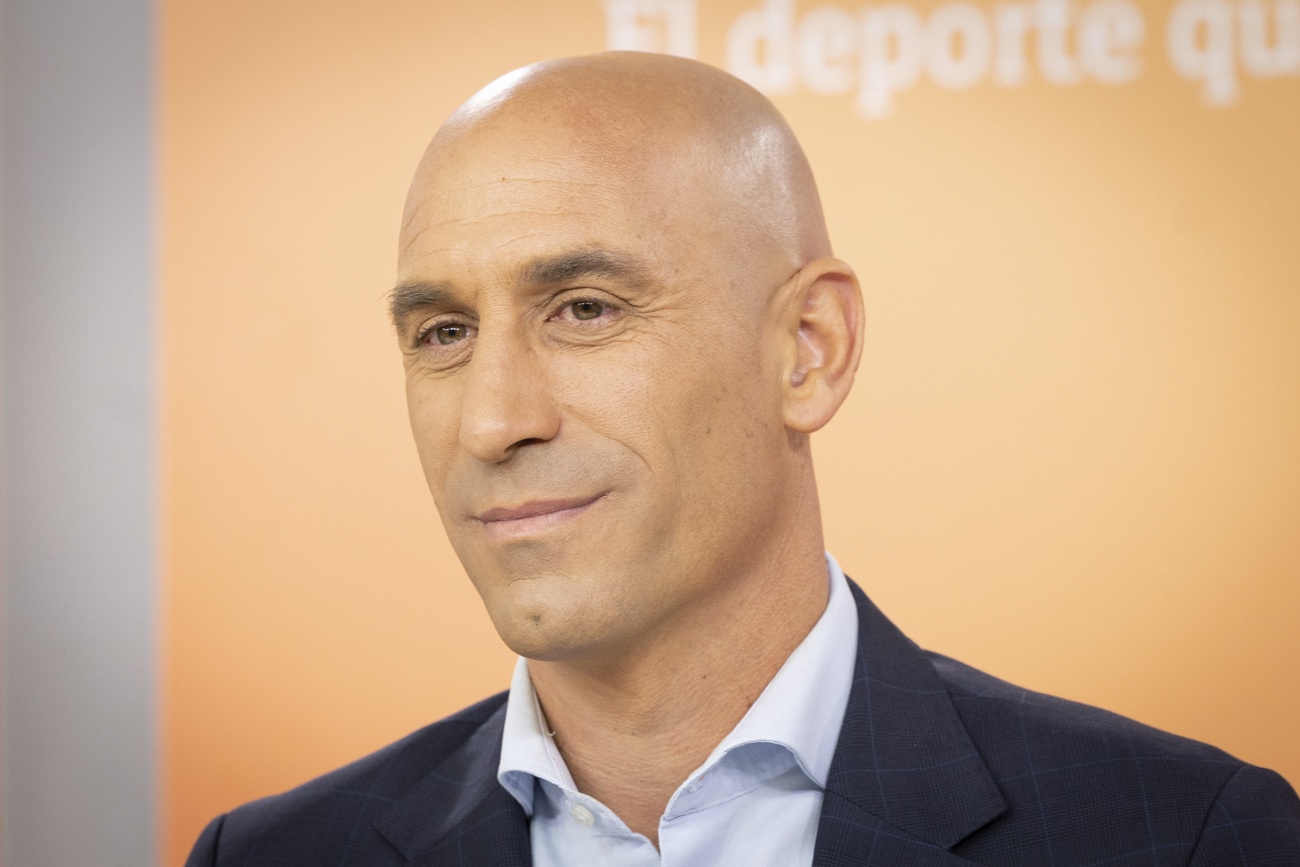 Luis Rubiales recibe ataques de Megan Rapinoe tras besar a  Jenni Hermoso