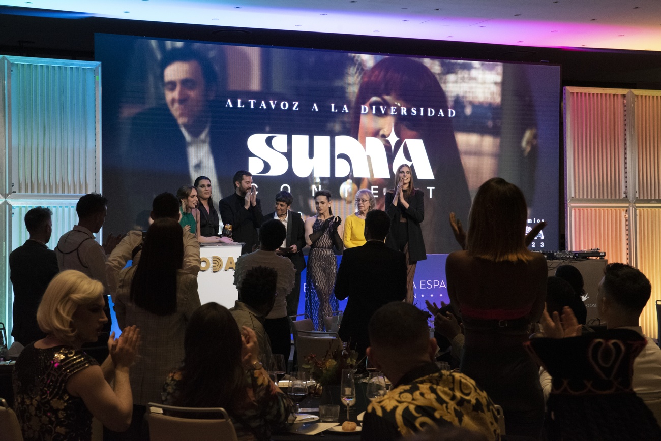 Proyectar diferentes vivencias e identidades Proyectar diferentes vivencias e identidades