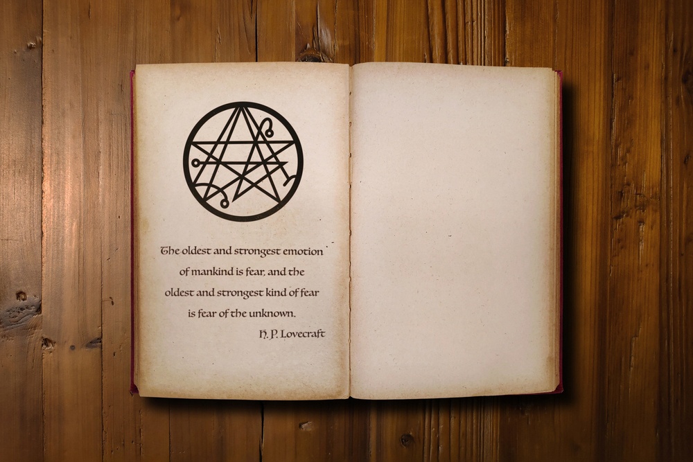 H.P. Lovecraft H.P. Lovecraft